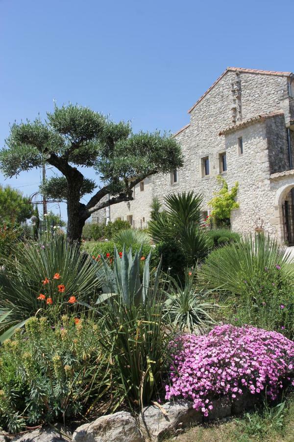 Le Pre De L'Aube Bed & Breakfast Montjoyer Room photo